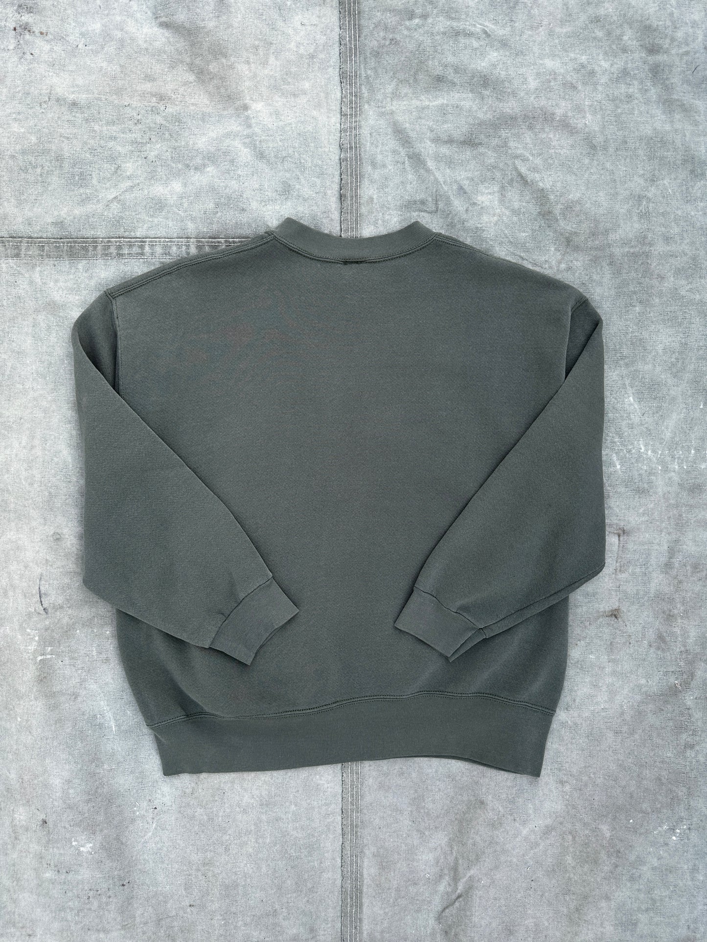 1990s OLIVE GREEN SWEATSHIRT